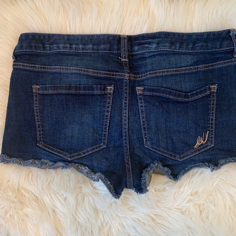 EXPRESS SHORTS - Picture 4 of 4